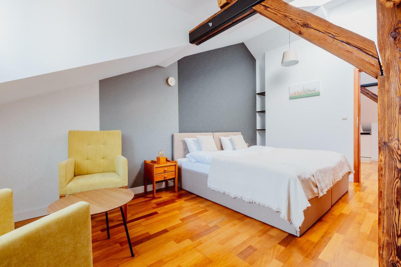 Atticus Apartments Cracovia Exterior foto