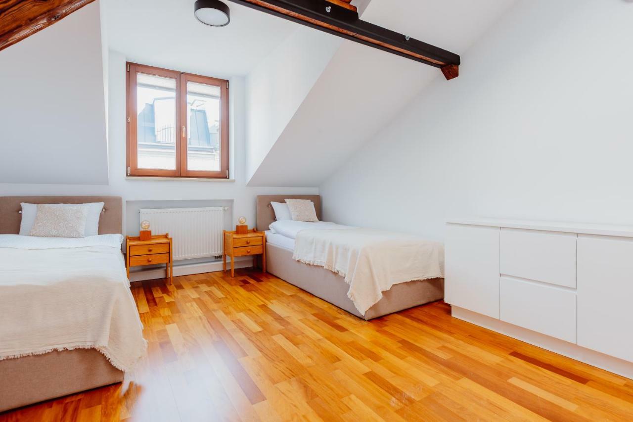 Atticus Apartments Cracovia Exterior foto